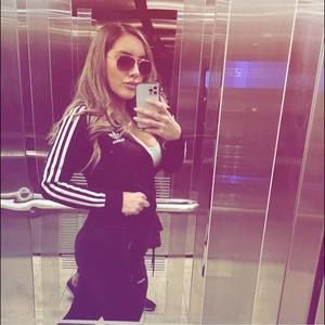 Meet your Posher, Romina